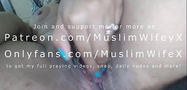  Real Amateur Arab Muslim Mom Masturbates Squirting Pussy And Playing With Boobs On Webcam